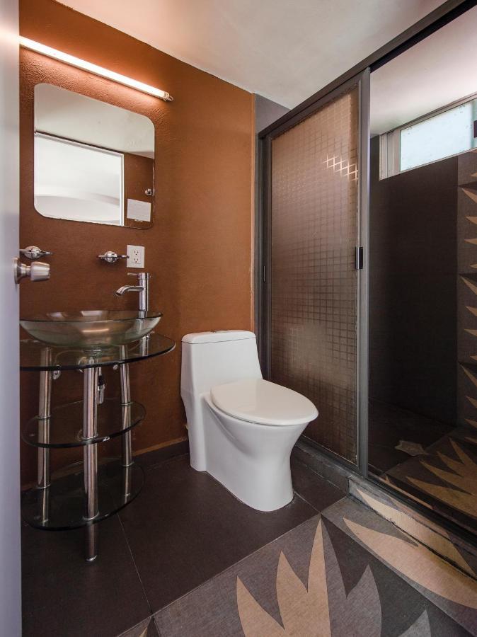 Standard Suite,1025265931:JPEG