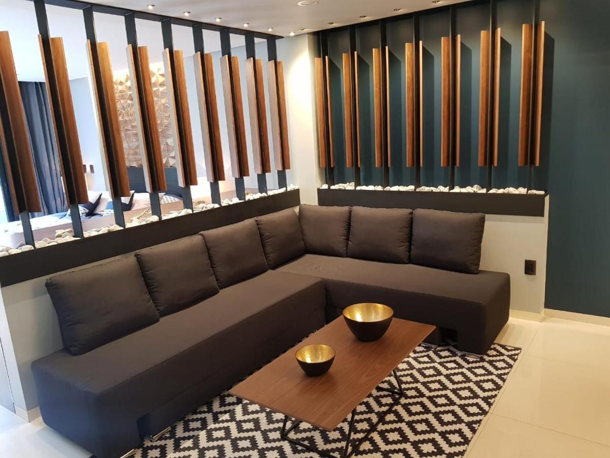 Standard Double Suite