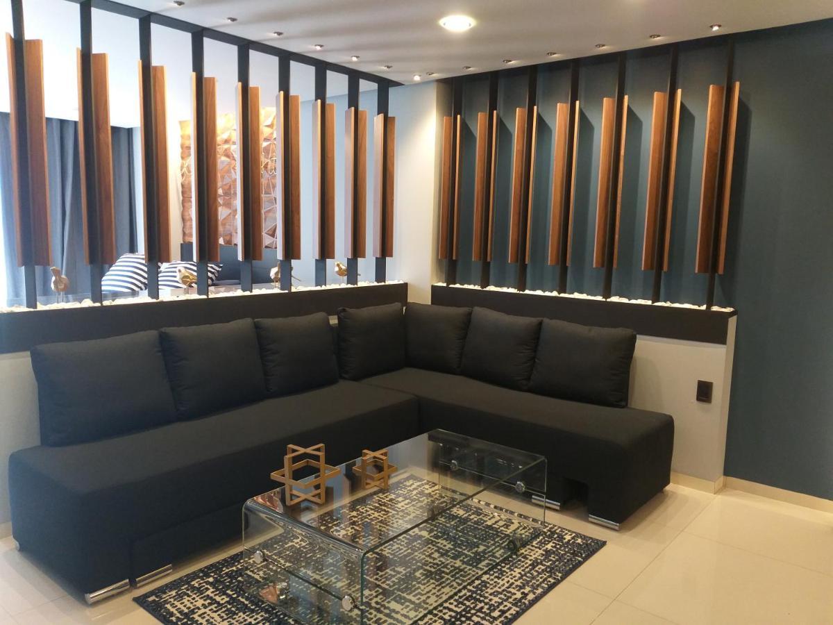 Superior King Suite