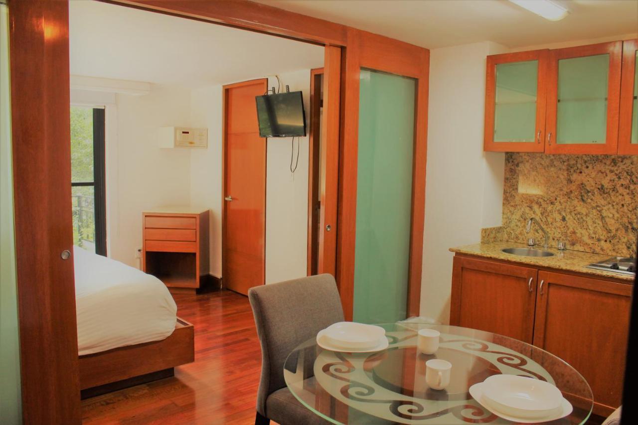 Executive Suite,1175919046:JPEG