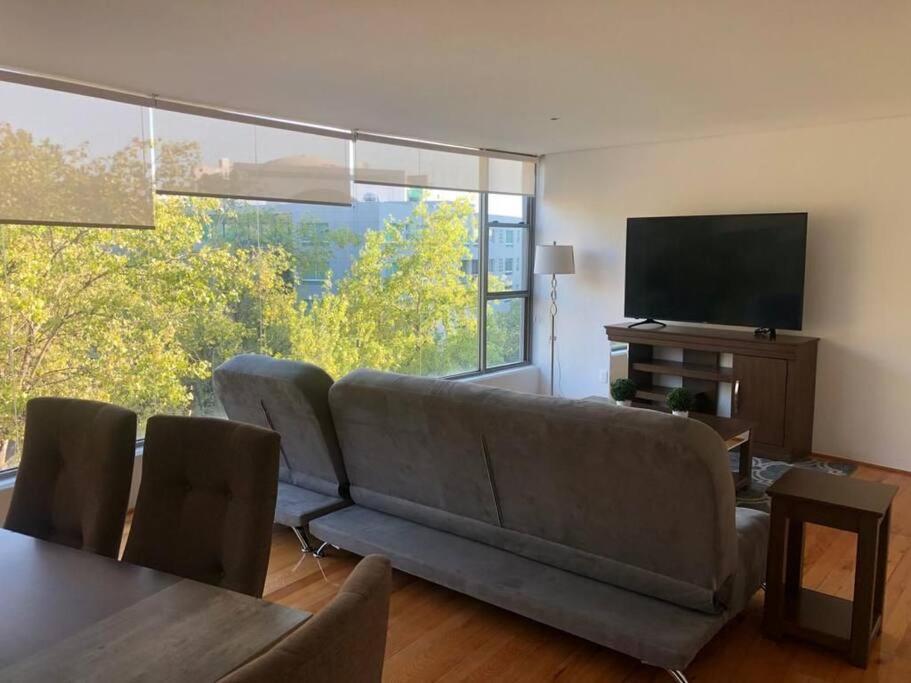 Three-Bedroom Apartment,1202663734:JPEG