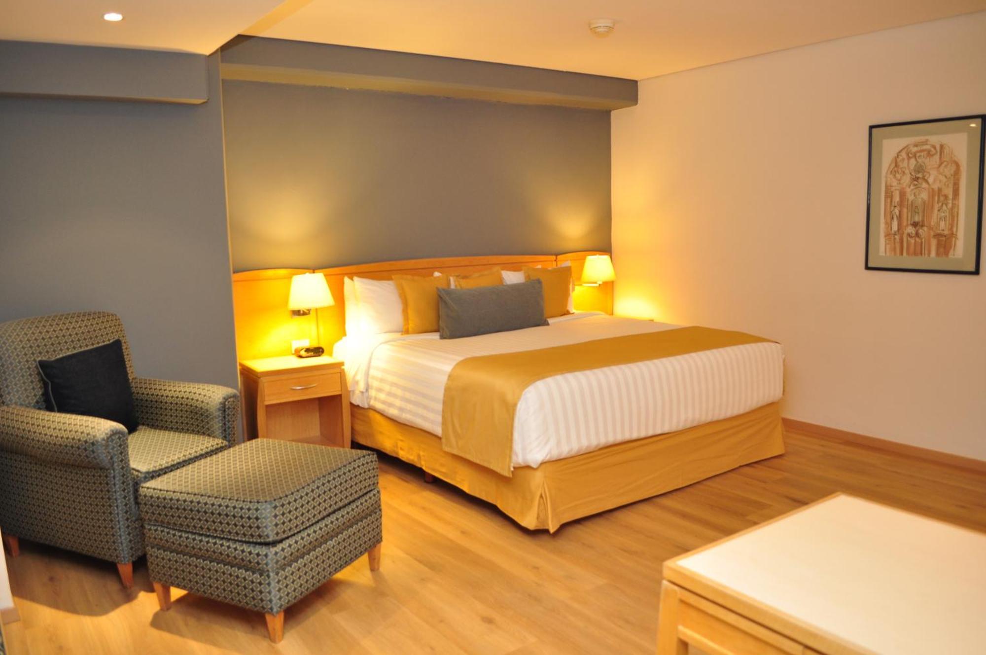 Premium King Room,1208253241:JPEG