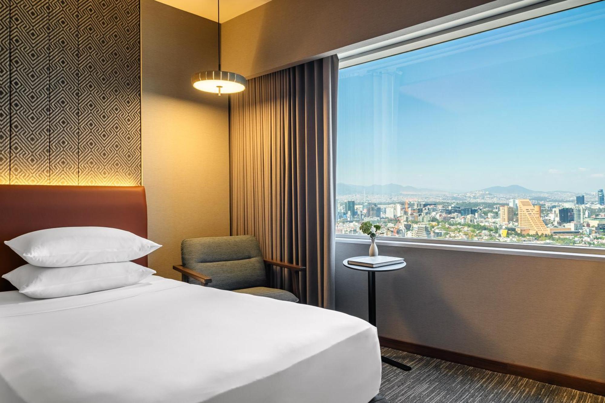 Twin Room with View