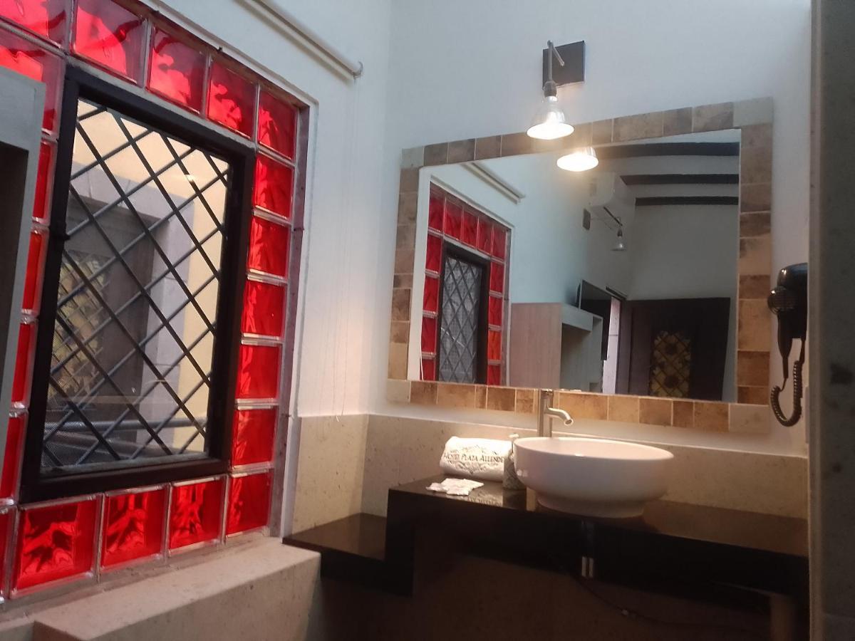 Double Room,1305698950:JPEG