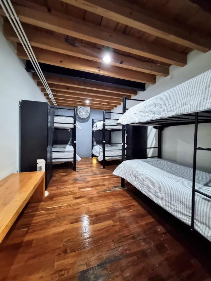 Bed 6-Bed Dormitory Room