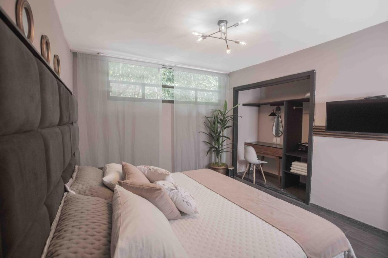 Queen Room with Shared Bathroom