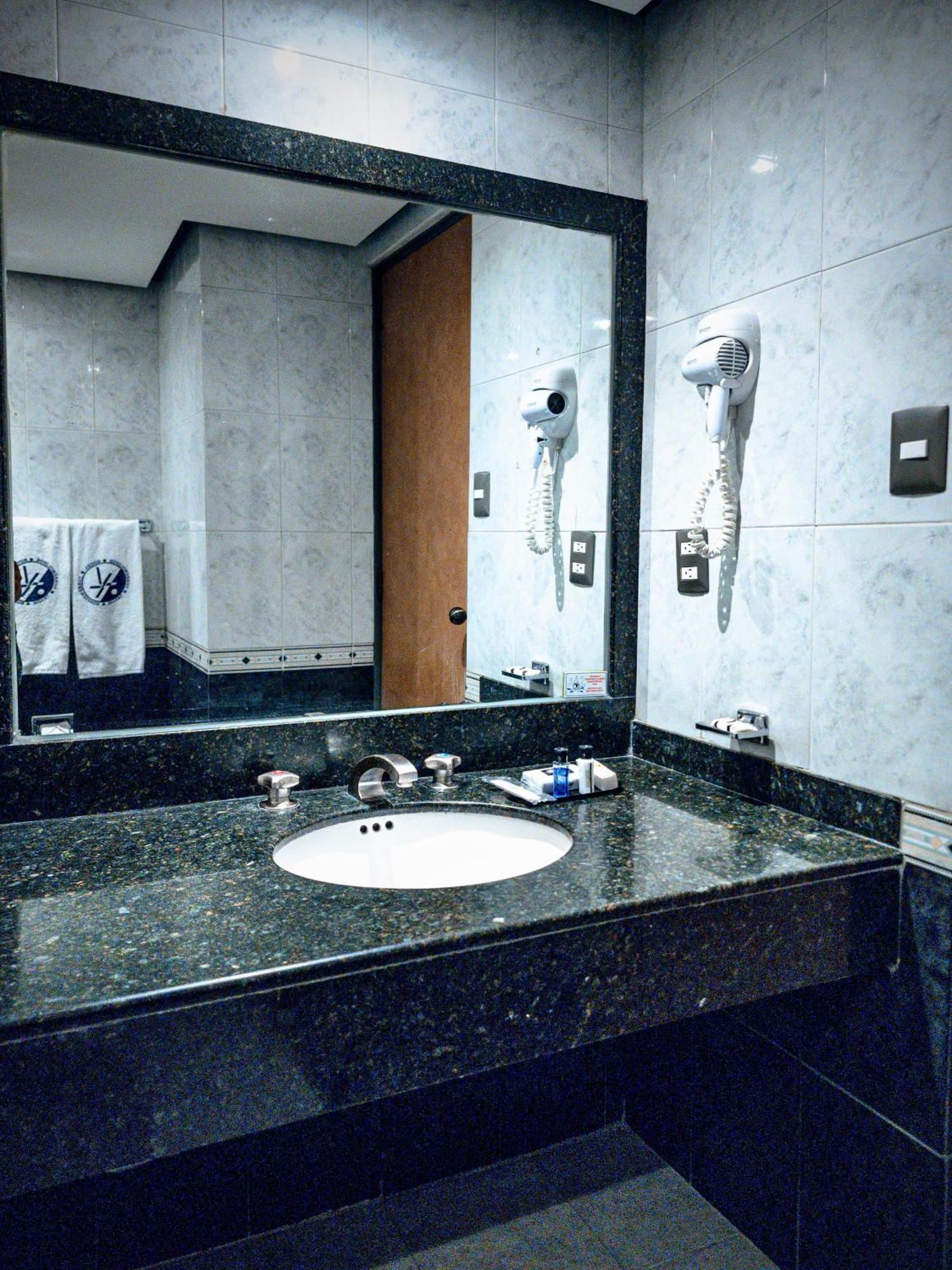 Superior King Room,1722975213:JPEG