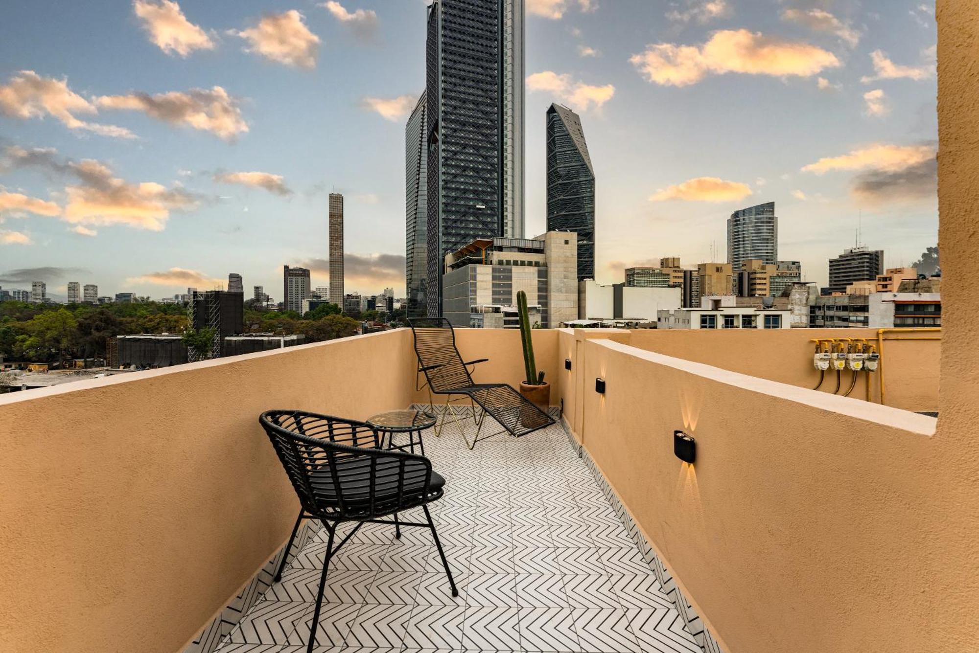 Studio with Terrace