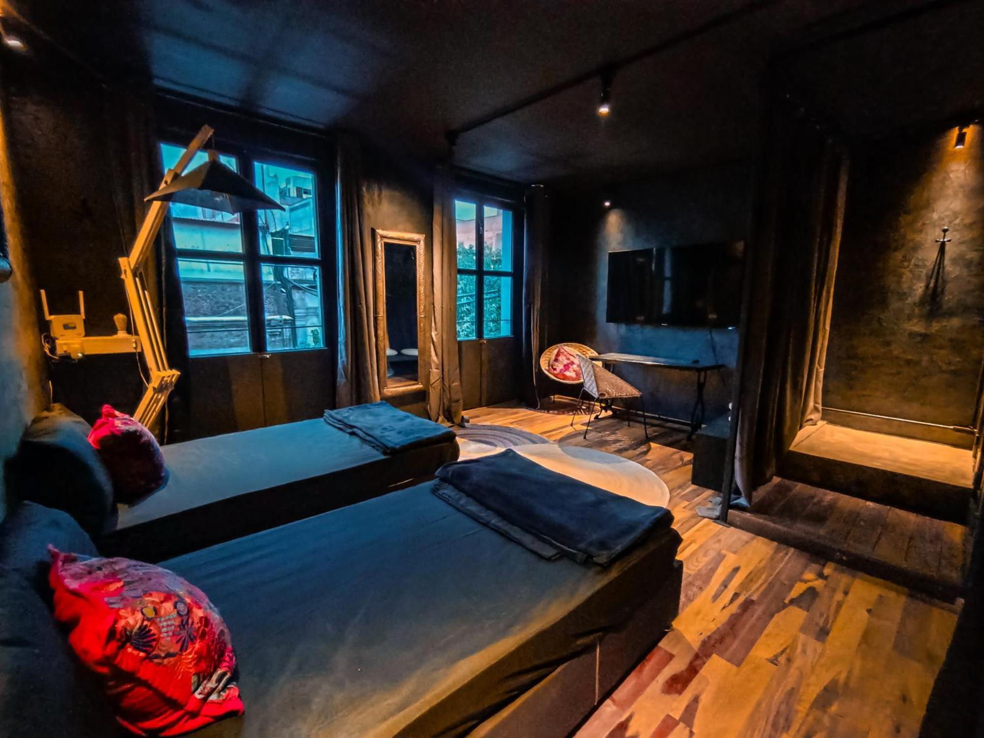 Chambre Double ou Lits Jumeaux avec Salle de Bains
