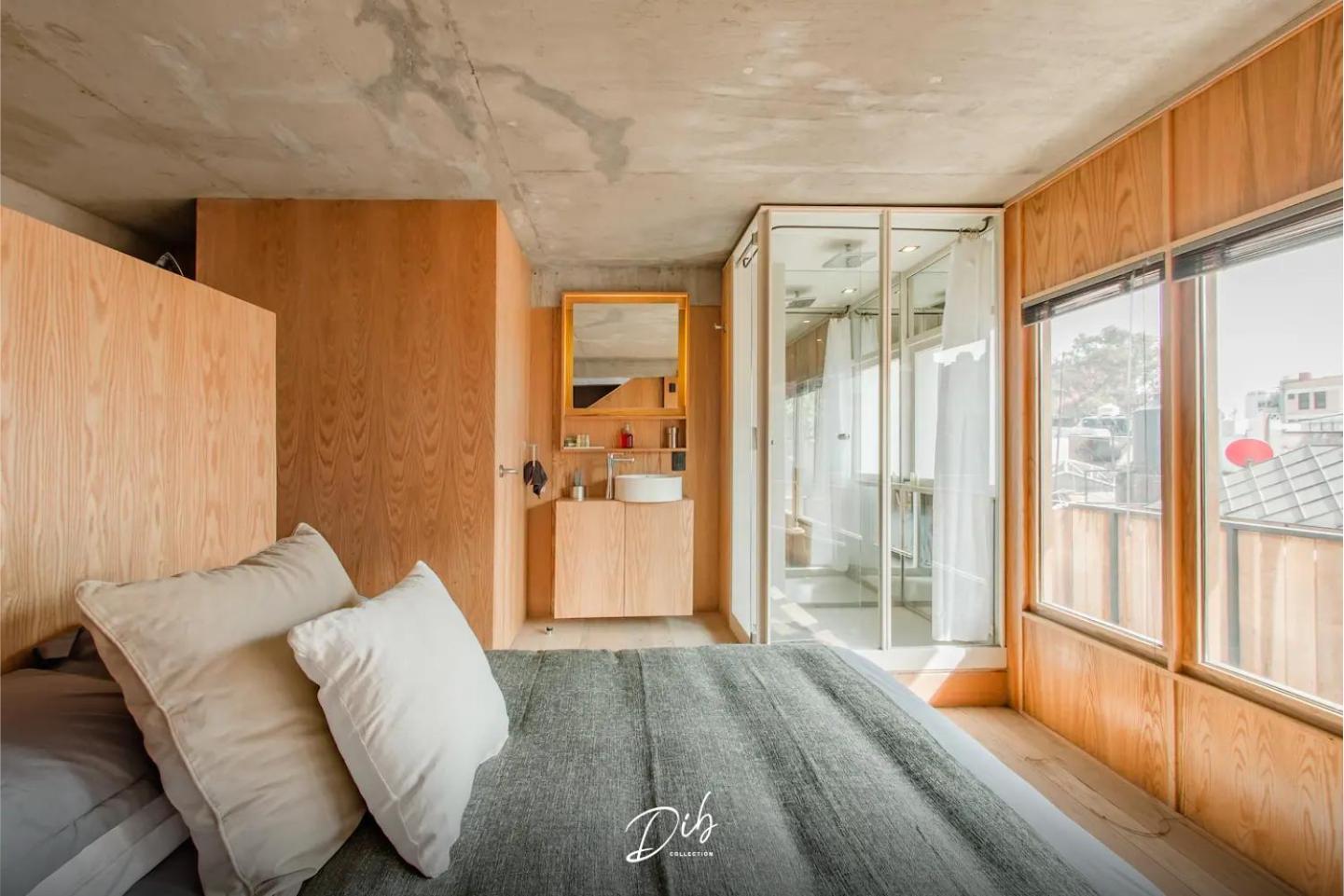 Penthouse Apartment