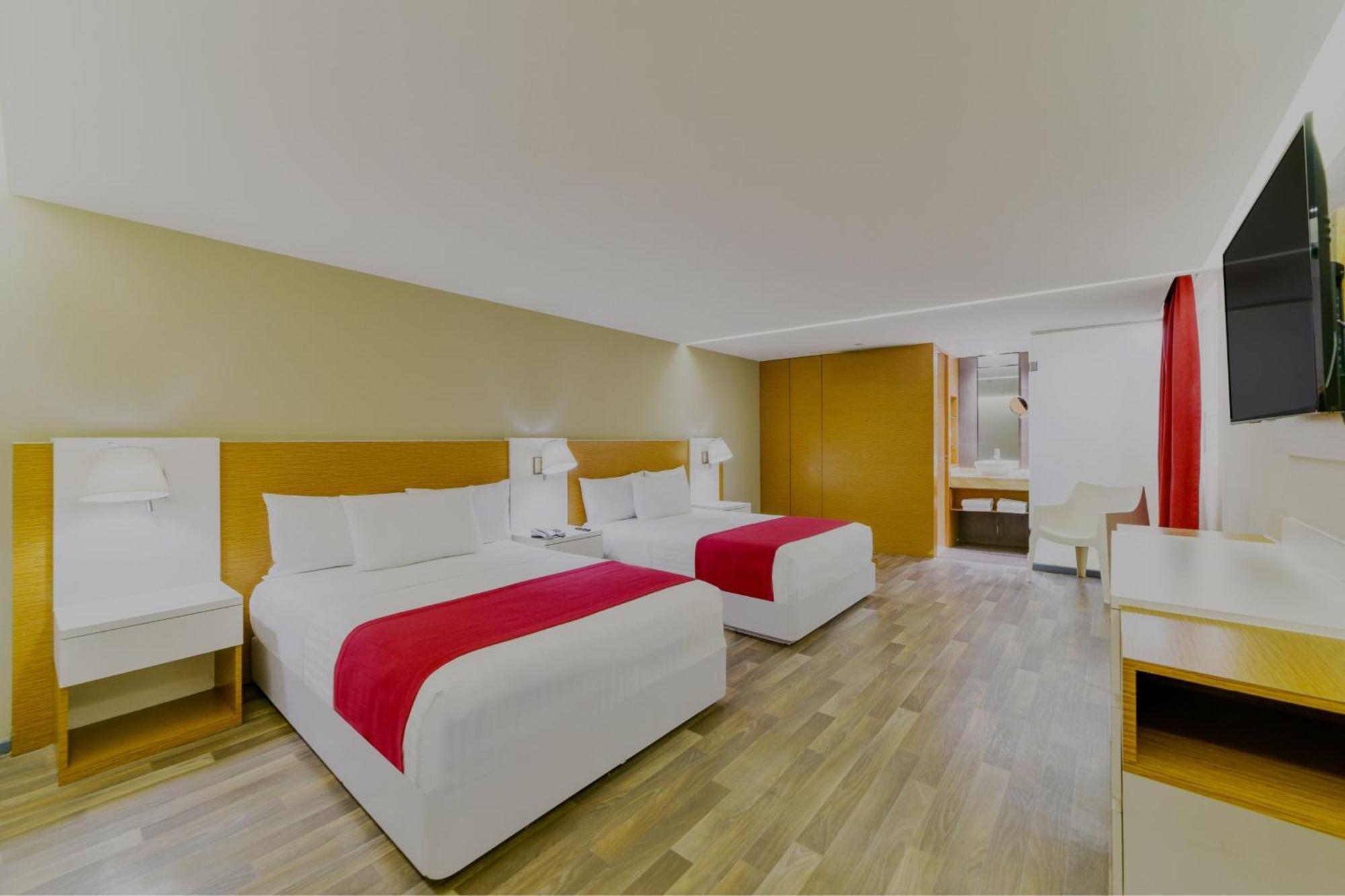 Doppelzimmer mit 2 Doppelbetten