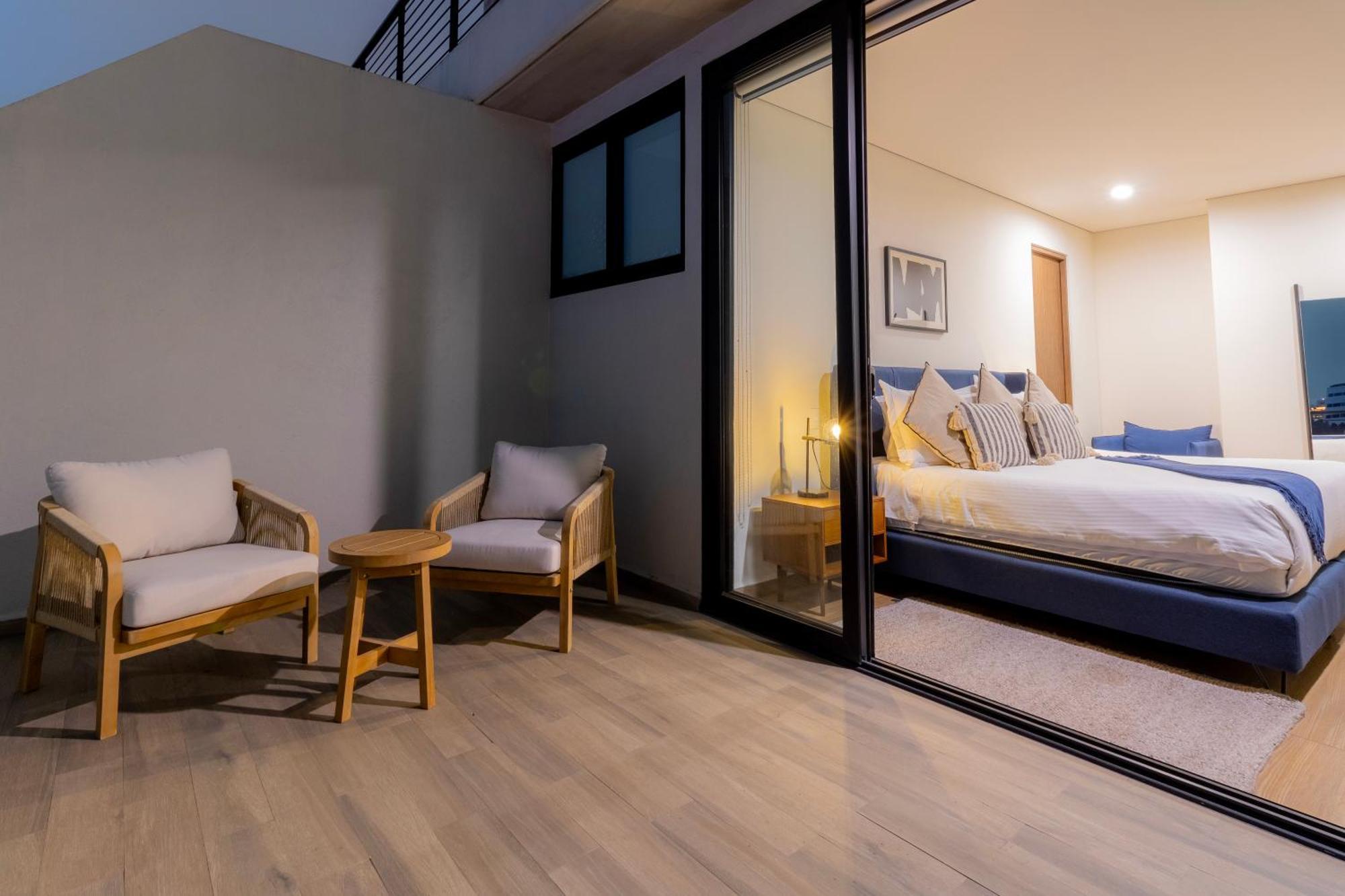 Luxury Penthouse 3 Bedrooms Terrace,1567473128:JPEG