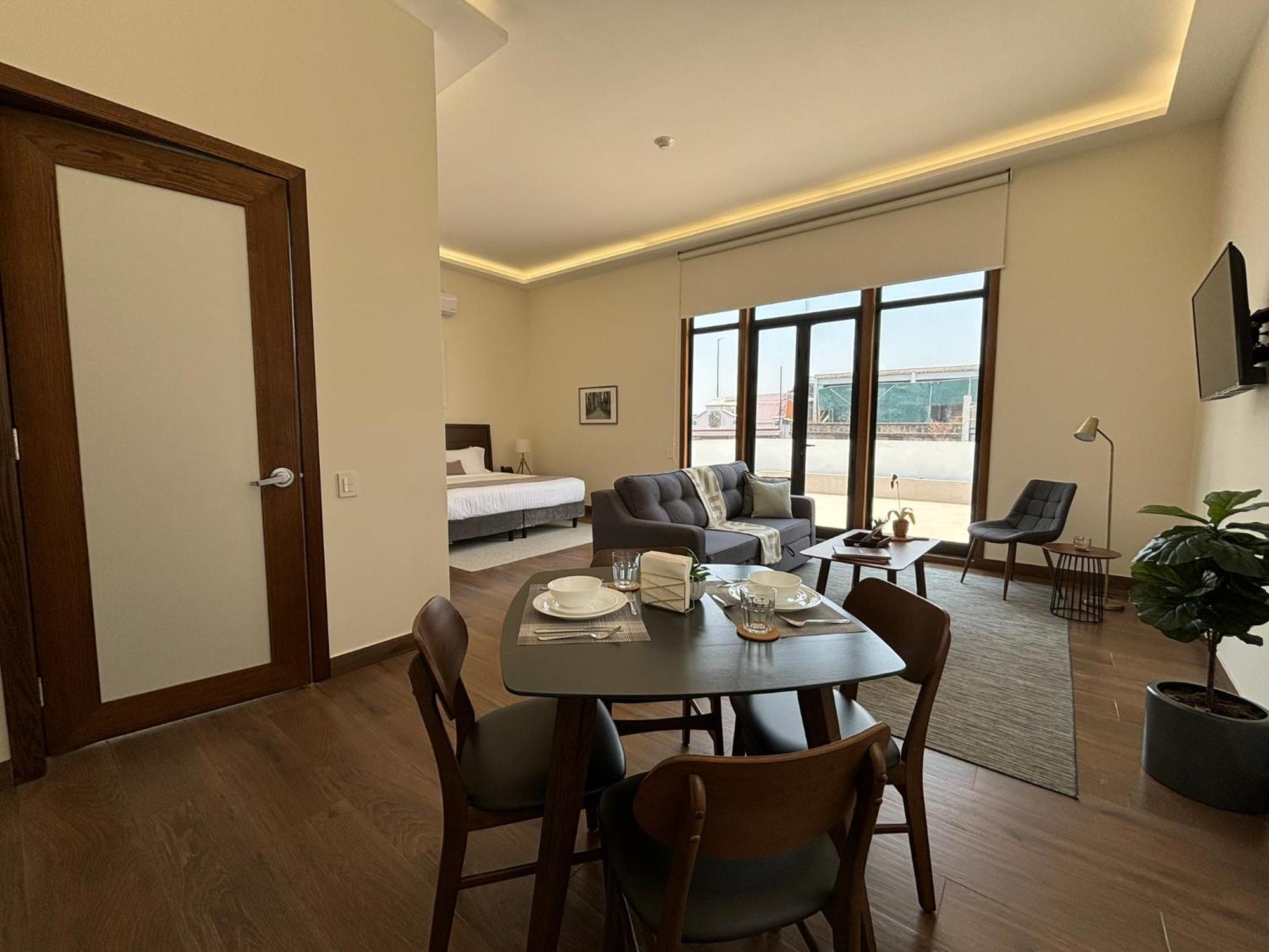 Deluxe Double Room with Balcony
