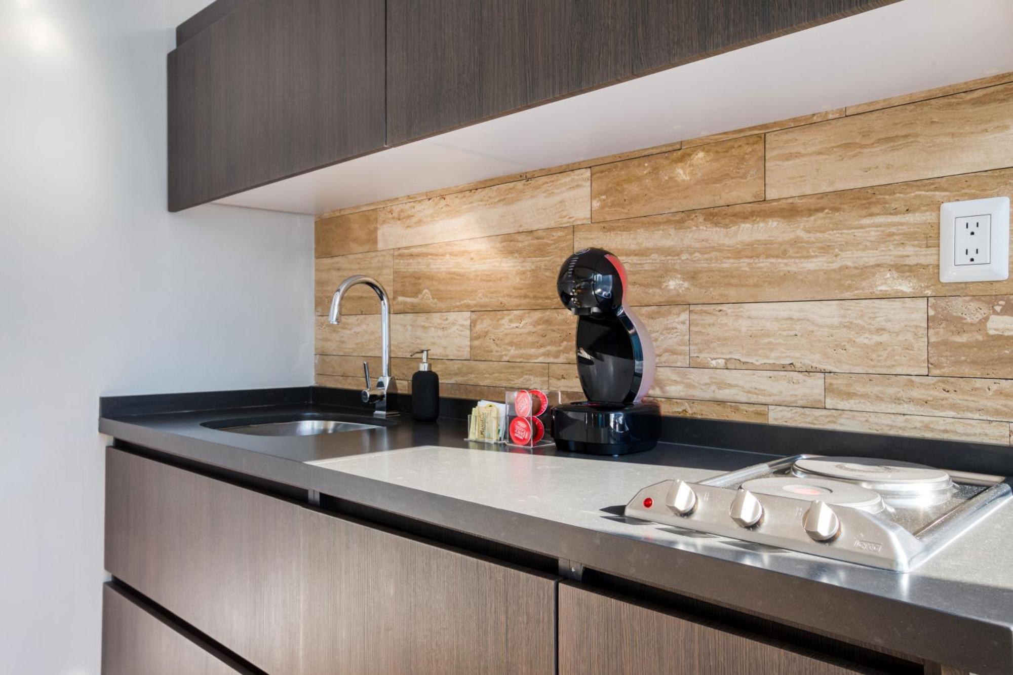 Standard Suite