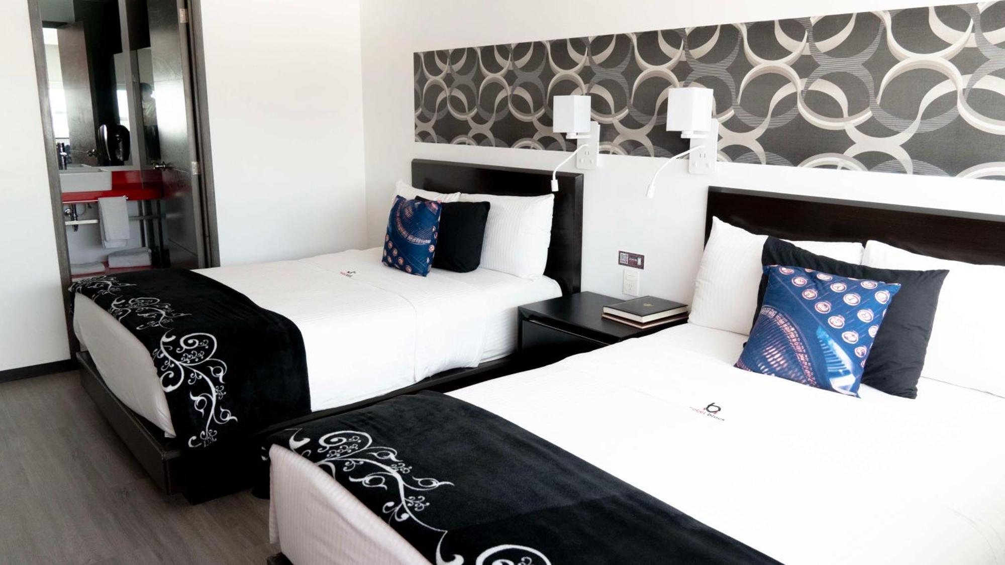 Quarto Duplo com 2 Camas de Casal - Não Fumantes