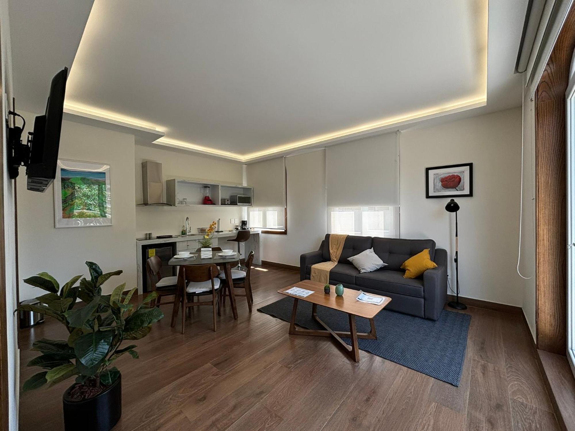 One-Bedroom Apartment