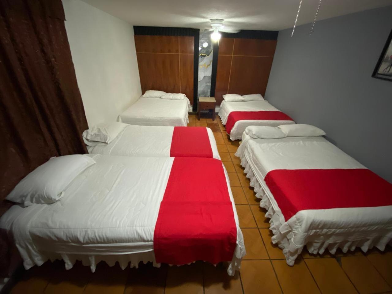 Familiekamer (7 Volwassenen)