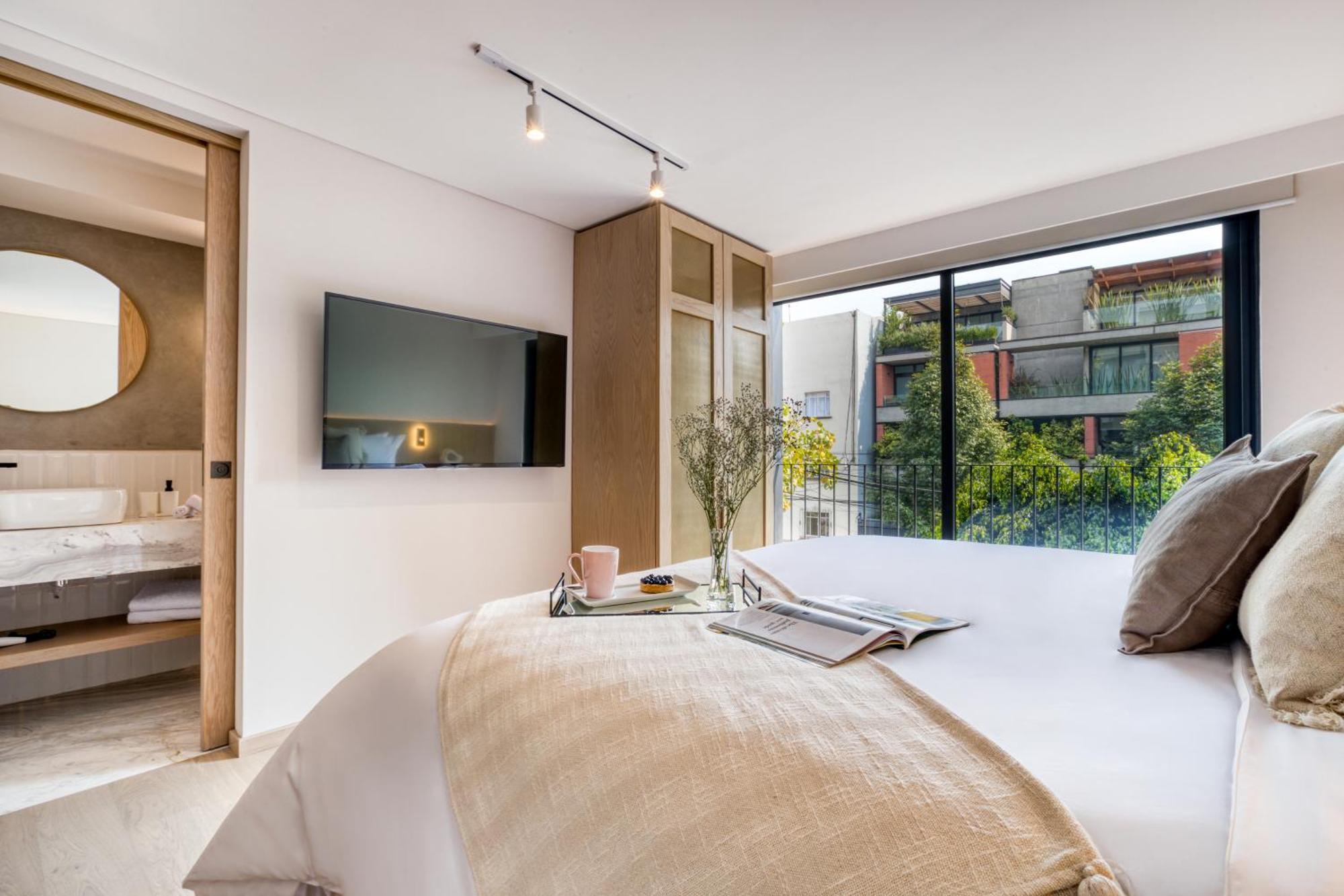 Deluxe Apartment