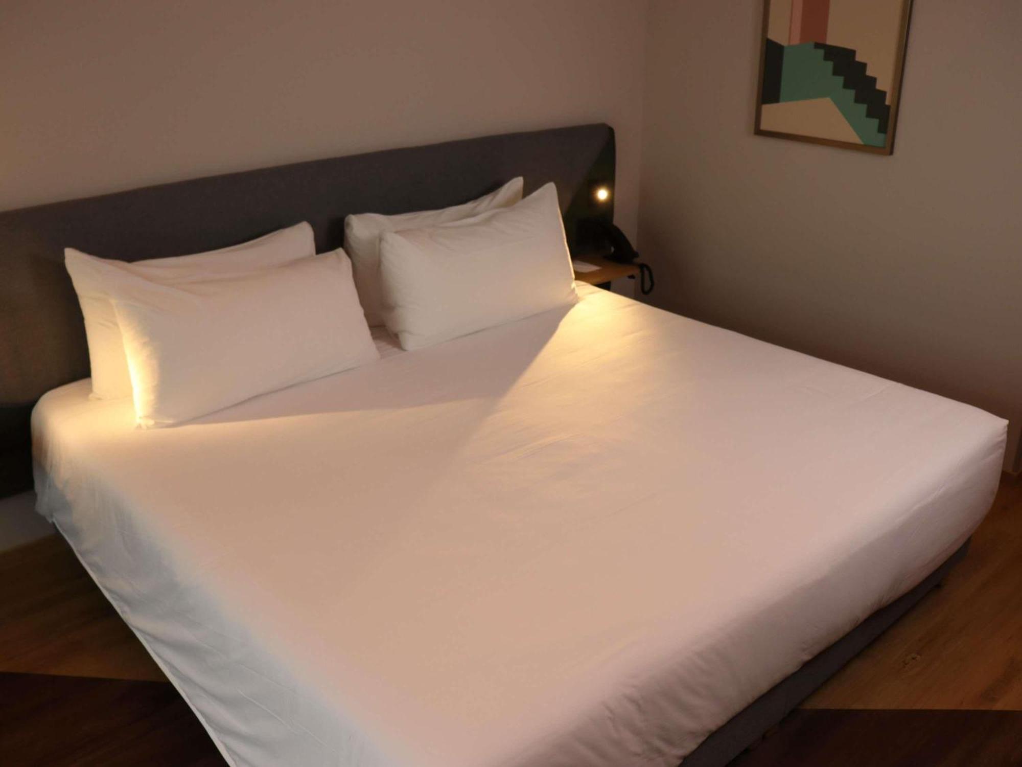 Superior Room 1 King Bed,1771712471:JPEG