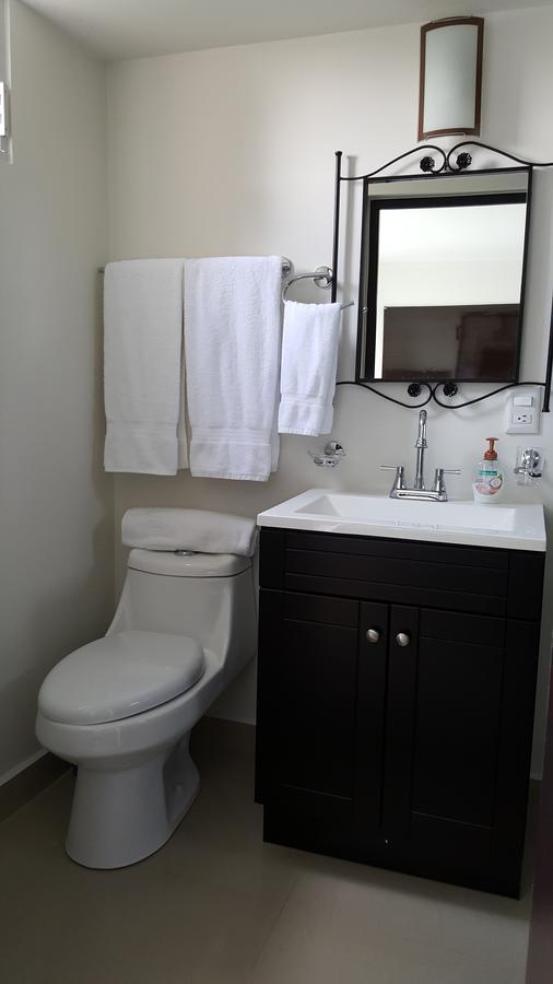 Apartment,612976070:JPEG