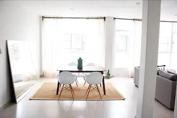 Big & Beautiful Apt Super Located (Adults Only)-1