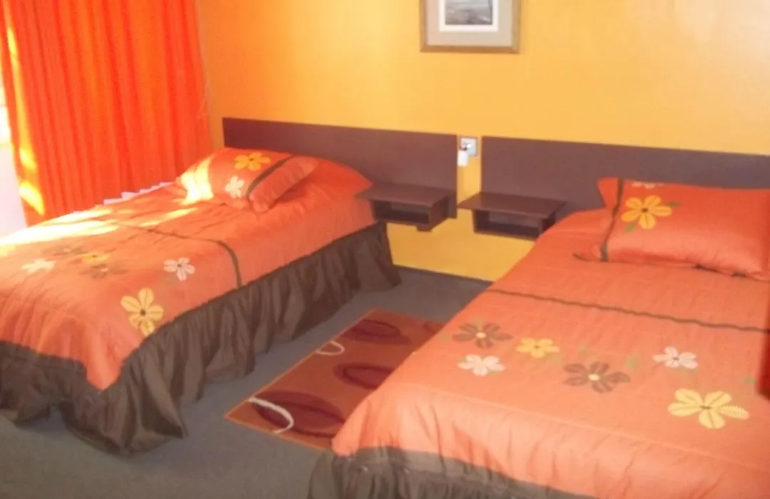 Hostal La Encantada-1