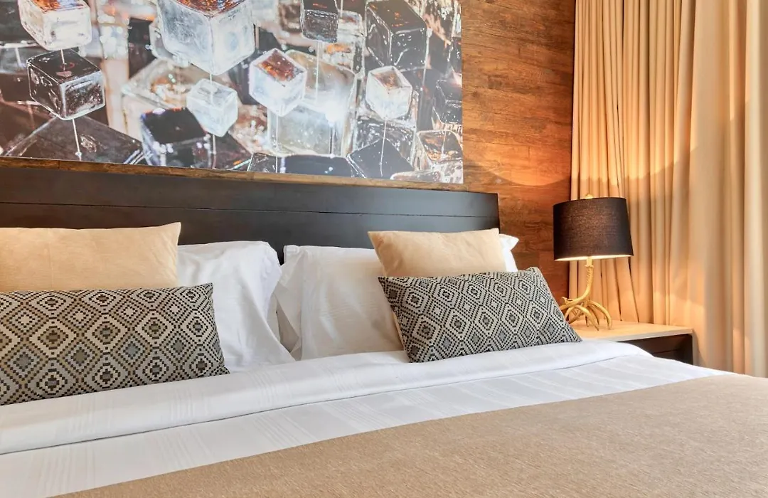 Ventura Hotel & Suites Interlomas-1