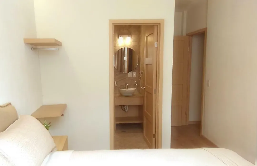 Casa Donceles Premium Penthouse, Prime Location, Super Spacious!!-1