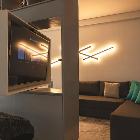 Downtown Boutique Apartment With View To The Park 805-2