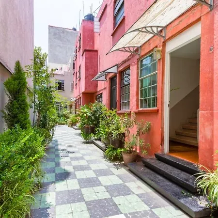 Rustic Chic House, Steps Away From Reforma-3