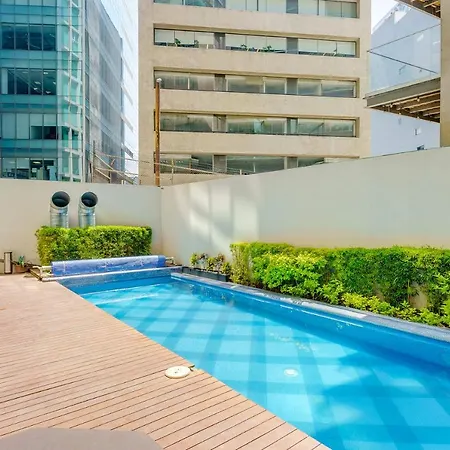 Stylish Studio Onsite Pool Gym & Free Parking-3