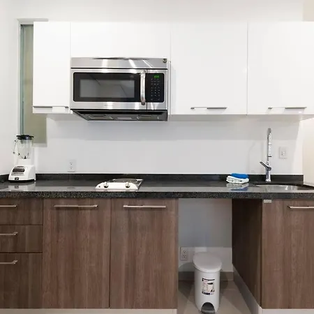 Beautiful Loft. King Size Bed. 150 Mbps Internet.-2