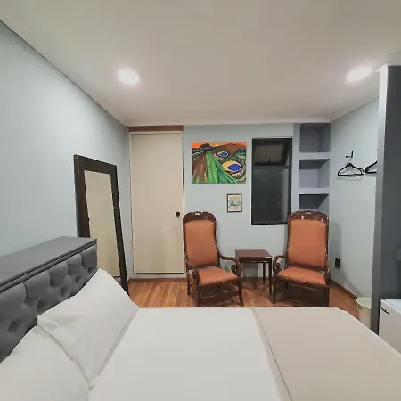 Suite privada doble cama mat Eugenio S-2