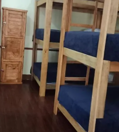 Hostal T M-3