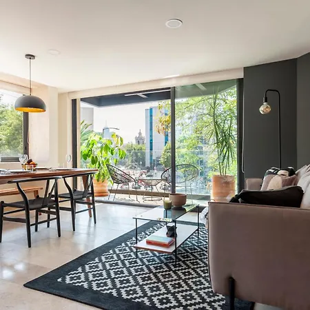 Radiant Apartment W/Blacony @ The Corner Condesa-2