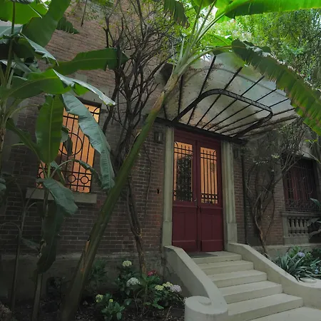 Maison Du Comte-3
