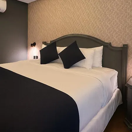 Hive Napoles By G Hotels-3