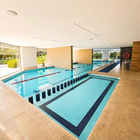 Modern Hi-Risepoolhot Tubhigh-Speed Wifi-3
