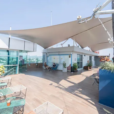 Beautiful And Comfortable Rooftop Suite-2