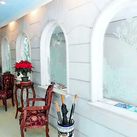 Residence L' Heritage Aristoteles 225 By Bluebay-2