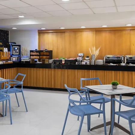 Hotel Mx Forum Buenavista Cdmx, Trademark By Wyndham-3