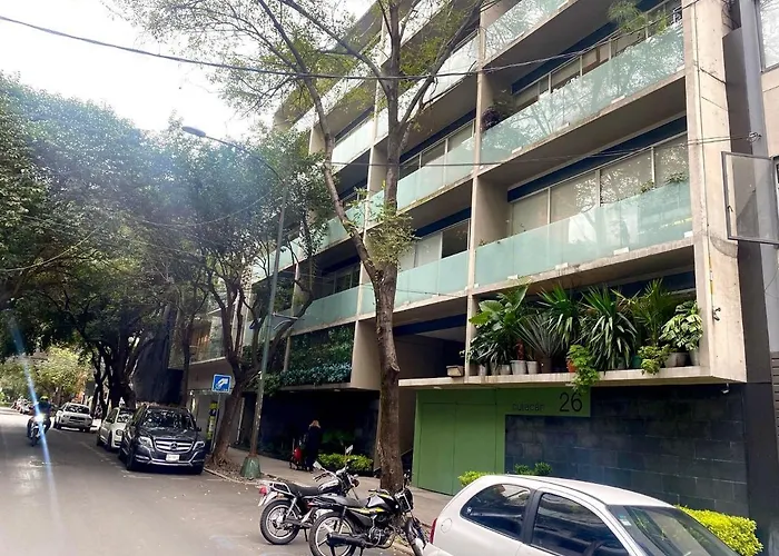 Appartement Muy Amplio, 2 Recamaras En Edificio Tranquilo Y Con Seguridad, Recibe Hasta 10 Personas En El Corazon De La Condesa à Mexico acceptant les animaux