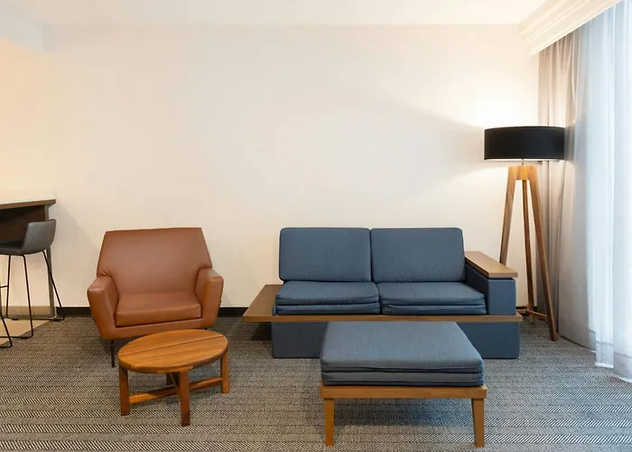 Courtyard By Marriott Mexico City Airport